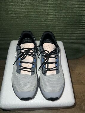 Women's On Cloud 7.5 Water Proof Gray and Beige Athletic Sneakers
